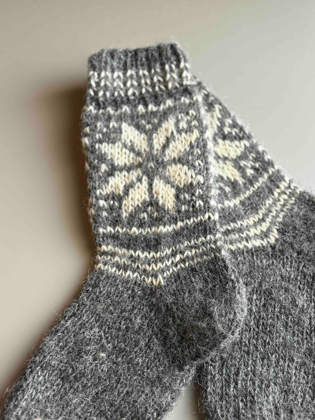 Calze da Casa in Lana Naturale Lavorate a Mano |Snowflake
